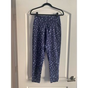 EUC Aerie Offline tonal blue leopard 7/8 high rise leggings